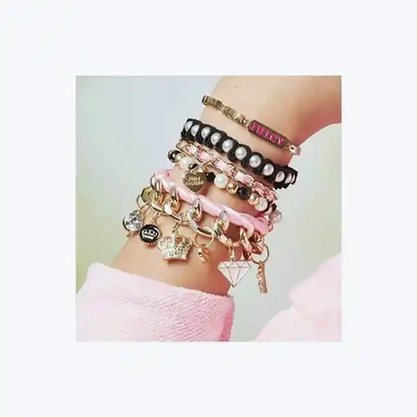  Juicy Couture – Bracelets à Maillons Dorés & Charms Iconiques