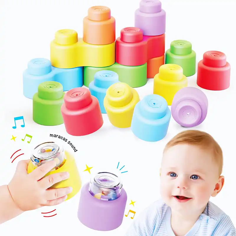 Quercetti MOMY Soft Happy Sounds – 24 Pièces | Blocs de Construction Souples avec Hochets | 6–36 Mois